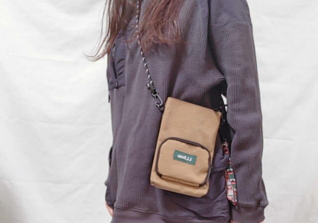 斜め掛けで使用できます