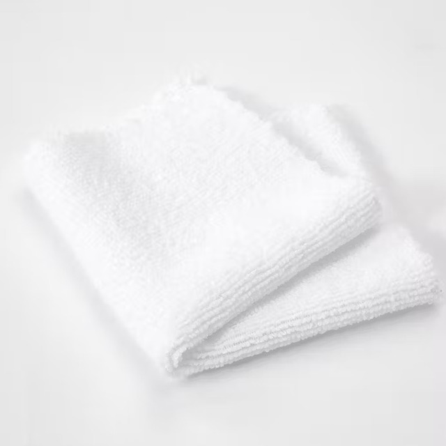 【カインズの「掃除グッズ」売上ランキング 1位】「使い捨てマイクロファイバークロス 20枚入り」298円（税込）