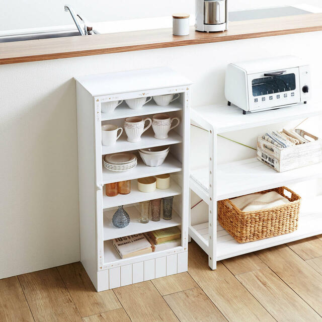 ベルメゾン|マグカップ収納にも! ショップ風コレクションキャビネット「ミッキーモチーフ」|¥ 27,900 (税込)