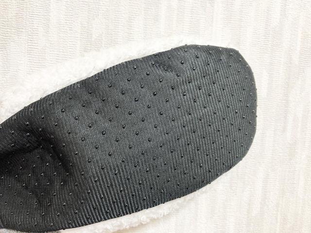 【3COINS】ルームシューズ／滑り止めがついていて安心