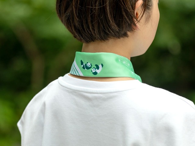 【上野パンダファミリーグッズ】「上野パンダファミリー ひんやりスカーフ(グリーン)」パンダのワンポイントが!