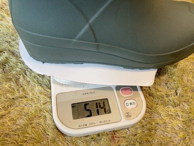 【ワークマン サファリライトレインシューズ】重さを測ってみるとLサイズで片足514gでした