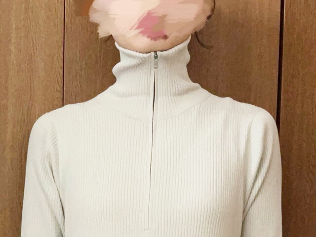 【UNIQLO ハーフジップニットワンピース】首元まで閉めてタートルネックのようにしてもOK！