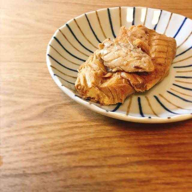 【カルディ ラ・カンティーヌ　さばオリーブオイル漬けレモン味】しっかりした身が2枚