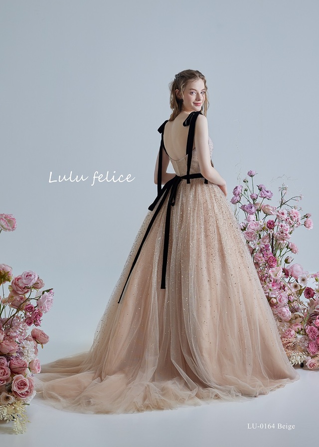 「Lulu felice（ルル・フェリーチェ）」新作ウェディングドレス　LU-0164_Beige