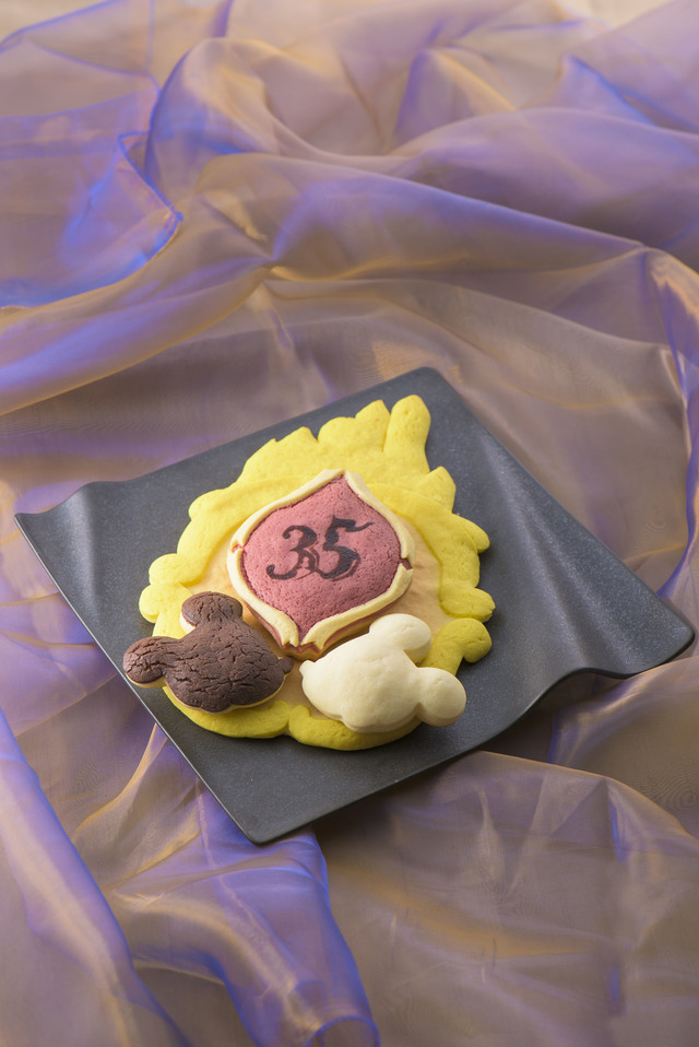Tokyo Disney Resort 35th“Happiest Celebration! ”スペシャルブレッド 700円｜ディズニーアンバサダーホテル「チックタック・ダイナー」