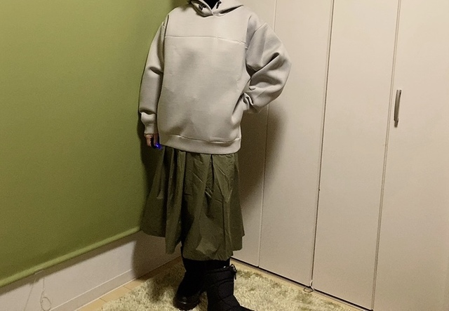 【ワークマン レディース撥水ライトスカートレイン】オーバーサイズのパーカーと合わせました