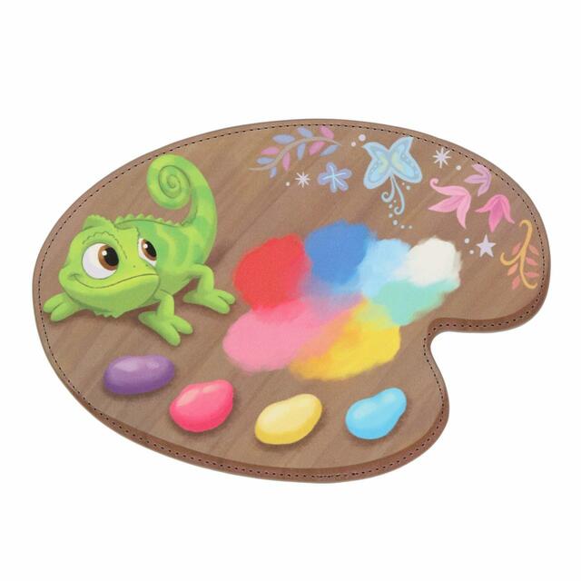 マウスパッド 2,500円｜「ラプンツェルのランタンフェスティバル」をテーマにしたグッズ｜東京ディズニーシー新テーマポート「ファンタジースプリングス」｜販売店舗：東京ディズニーシー「エンポーリオ」｜発売日：2024年5月28日（火）