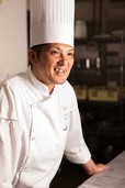 シェフパティシエ 安里哲也氏