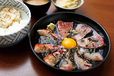 神奈川・小田原漁港の絶品魚／小田原港の台所 なみ　  なみ漬け丼（ご飯セット付）—1250円