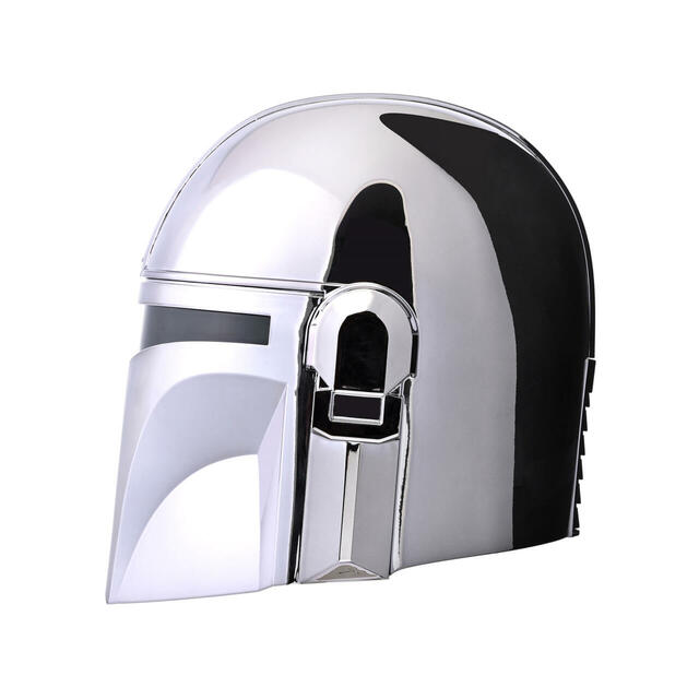 スター・ウォーズ マンダロリアン ヘルメット レプリカ ボイスチェンジ機能付き THE MANDALORIAN AND GROGU 18,000円