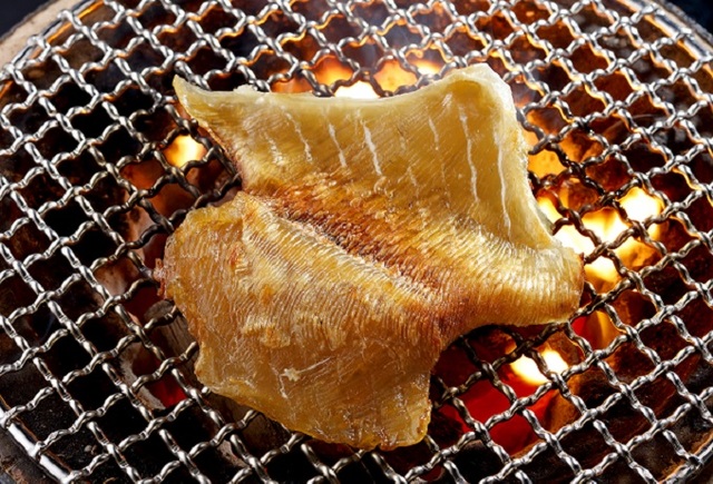 エイヒレの炙り焼き