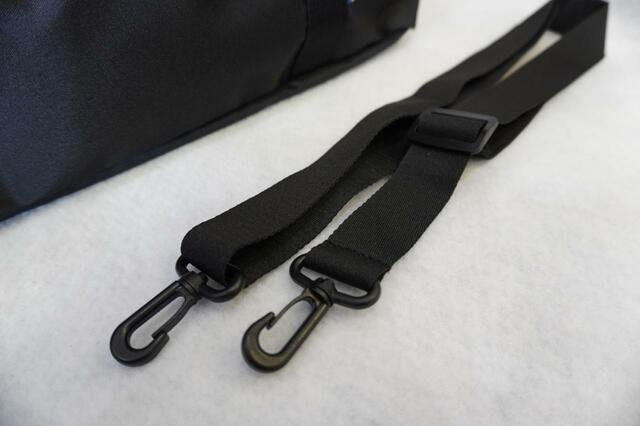 アジャスター付きのベルト【moz（モズ）多機能ボストンバッグ】