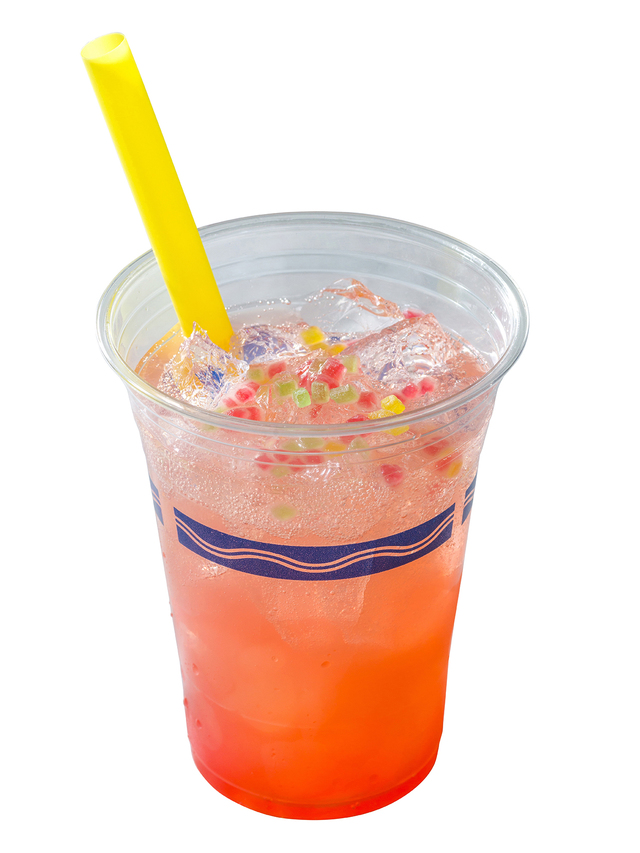 スパークリングカクテル（シトラス） 680円｜東京ディズニーシー「ザンビーニ・ブラザーズ・リストランテ」｜2018年12月26日〜2019年3月25日｜「東京ディズニーリゾート35周年グランドフィナーレ」スペシャルメニュー