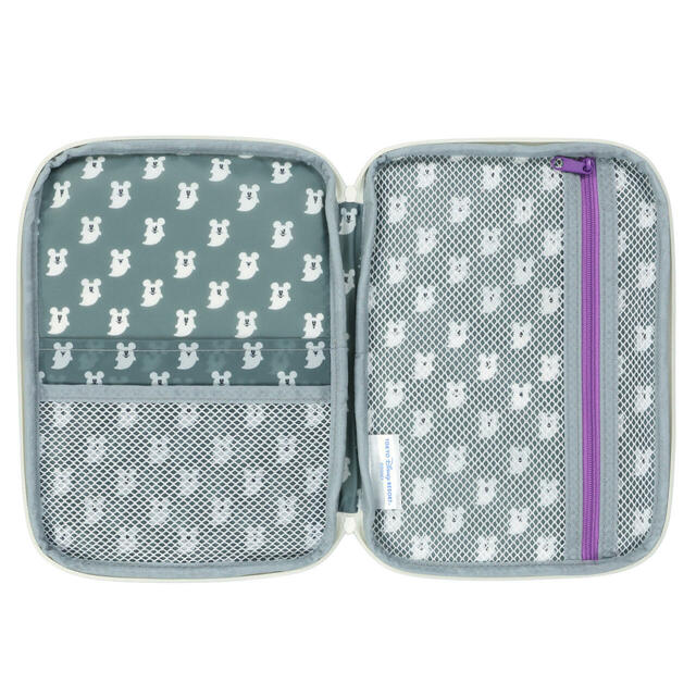 ペンケース 2,300円｜東京ディズニーリゾート「ディズニー・ハロウィーン」スペシャルグッズ｜販売店舗：東京ディズニーランド「ディズニー＆カンパニー」、東京ディズニーシー「エンポーリオ」｜発売日：2025年9月16日（火）