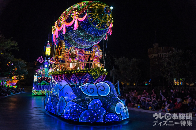 クリスマスバージョン「東京ディズニーランド・エレクトリカルパレード・ドリームライツ」（2016年）｜東京ディズニーランド「クリスマス・ファンタジー」