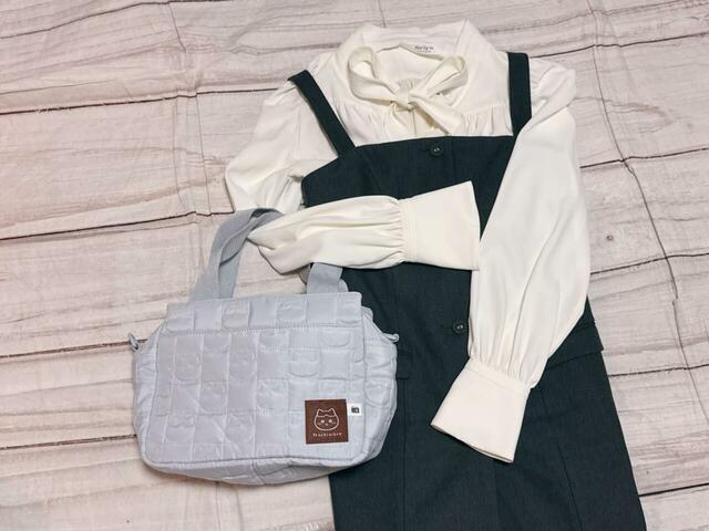 グレーカラーにも合わせやすい！