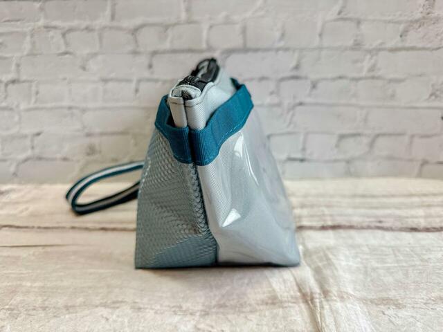 マチ幅が広いため、たくさん入ります！