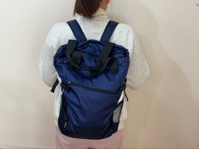 【ワークマン 撥水2WAYポケットダブルトート】両サイドにはメッシュポケット付き!ペットボトルもサッと入れられます