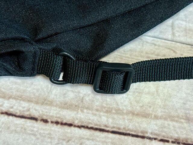 ストラップはもちろん長さ調整が可能！