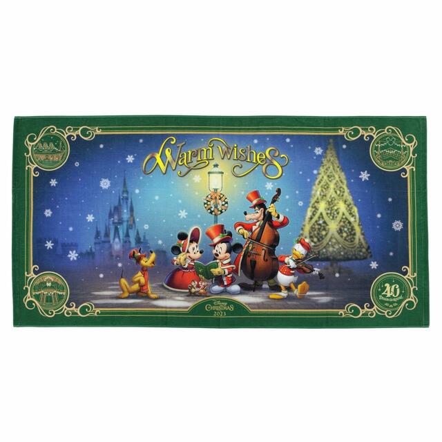 ワイドバスタオル 3,600円｜「ディズニー・クリスマス」スペシャルグッズ｜東京ディズニーリゾート40周年“ドリームゴーラウンド”｜発売日：2023年11月7日（火）｜販売店舗：東京ディズニーランド「ディズニー＆カンパニー」、東京ディズニーシー「エンポーリオ」