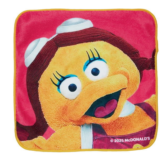 マクドナルドキャラクタータオル(グリマス、ハンバーグラー、バーディの3種類のうち1つ)【マクドナルドのサマーチャンスバッグ 2025】