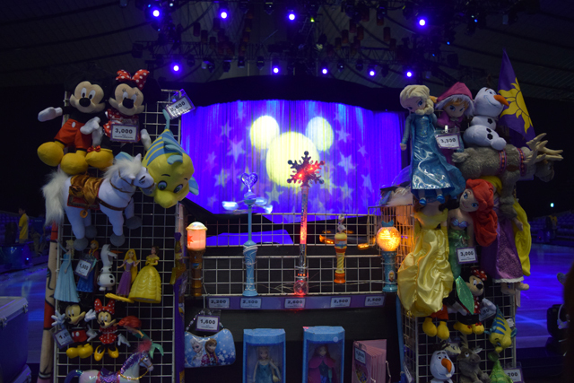 開演前のリンクにも物販コーナーが