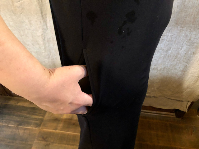 【ユニクロ エアリズムコットンブラワンピース】両サイドにポケット付き!ちょっとした外出時にスマホや鍵を入れられます