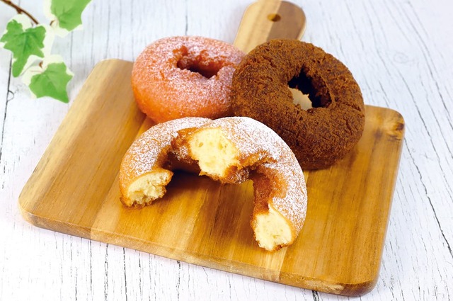 「ペコちゃんmilkyドーナツ 横浜ワールドポーターズ店」ペコちゃんmilkyドーナツ