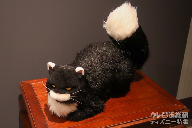 『ディズニー ツイステッドワンダーランド展｜ヴィランズから生まれた世界』