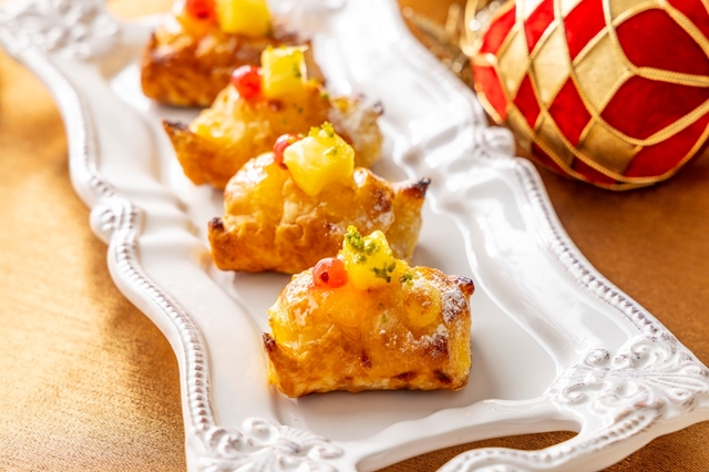 「パイナップルデニッシュ」<期間:2025年11月6日~12月28日>【【ヒルトン名古屋】贅沢なクリスマススイーツビュッフェ「Holiday Jewel Box」で“ホリデーシーズン”をより華やかに♪】