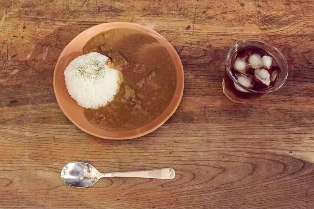 【無印良品 糖質１０ｇ以下のカレー 欧風ビーフカレー】ご飯と一緒に欧風ビーフカレーをいただきます！