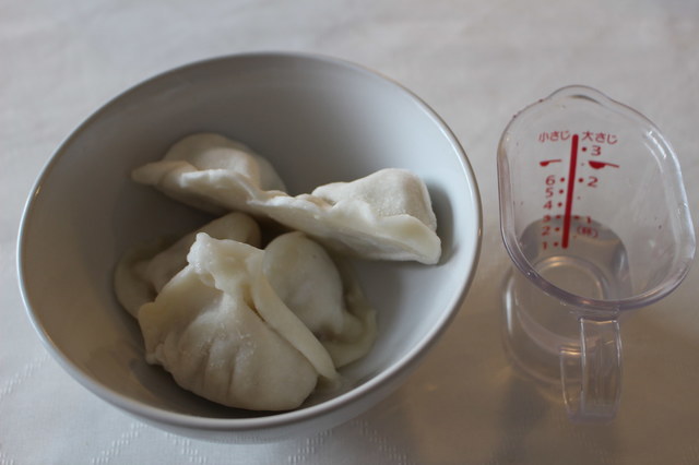 大さじ１の水をふりかけるだけ！イートアンド『大阪王将　ぷるもち水餃子』