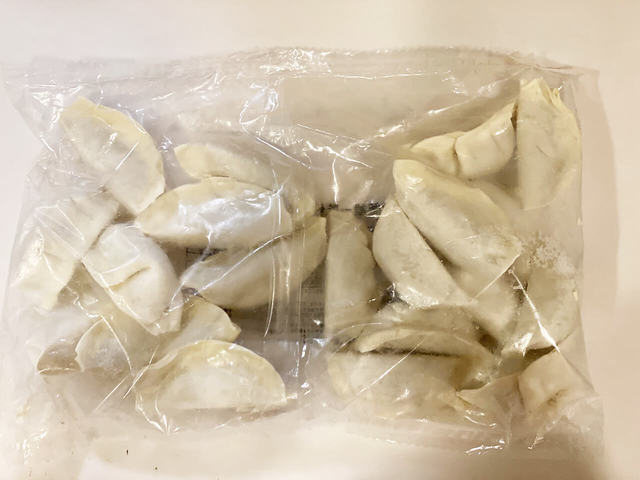 千葉県八街市　肉玉そば越智　　パッケージ