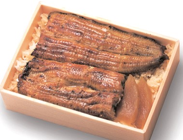 〈伊勢定〉鰻弁当（中）３，８８８円