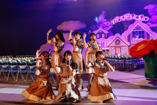 日向坂46 無観客配信ライブ『ひなくり2020 ～おばけホテルと22人のサンタクロース～』