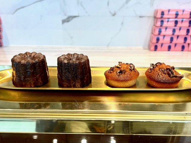 【LE TREIZE】カヌレ ド ボルドー（左）と、フィナンシェ デラブル