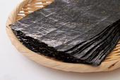 愛知県三河湾鬼崎産の優等級海苔を使用
