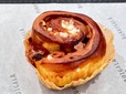 【ブルディガラ パティスリー】アップル・シナモンロール。コーヒーとのマリアージュを試してほしい