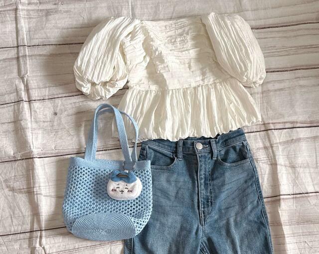 フェミニンなデニムコーデに合わせてもかわいい！