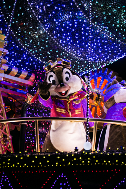 エアシップ（2）｜新「東京ディズニーランド・エレクトリカルパレード・ドリームライツ」（2015年7月リニューアル） 撮影 / YOSHI