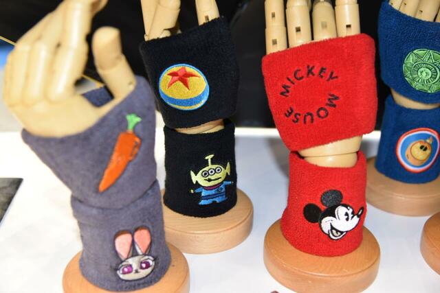 【ワークマン】Disneyリストバンド 780円(税込)