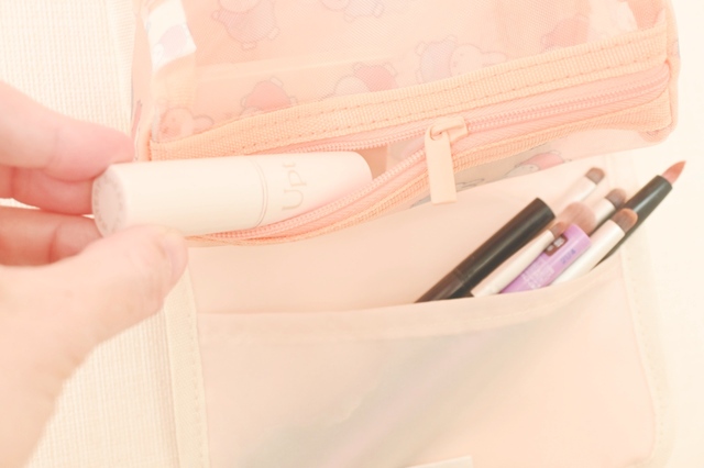 【宝島社『素敵なあの人 2026年3月号』特別付録】外から何が入っているか見やすいため、取り出しもラクラク。