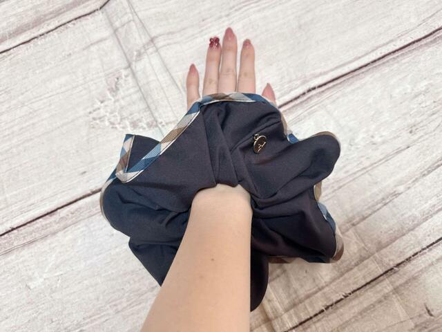 腕につけてアクセサリー感覚で使うのもおすすめ