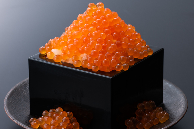 盛り放題の「いくらご飯」600円（税別)