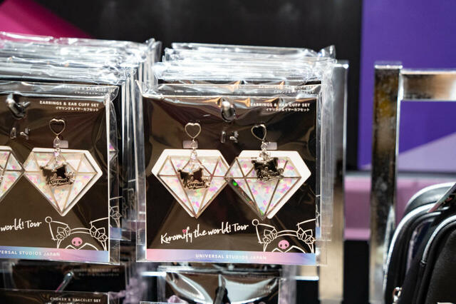 イヤリング＆イヤーカフセット 2,600円｜ユニバーサル・スタジオ・ジャパン「クロミ・ライブ ～世界クロミ化ツアー クリスタル・クリア～」グッズ