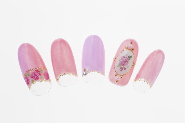 自身の美の感性を高く評価し、社会に左右されない女性のために