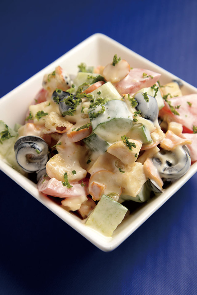 アロヒディン（日本橋）スマックサラダ650円