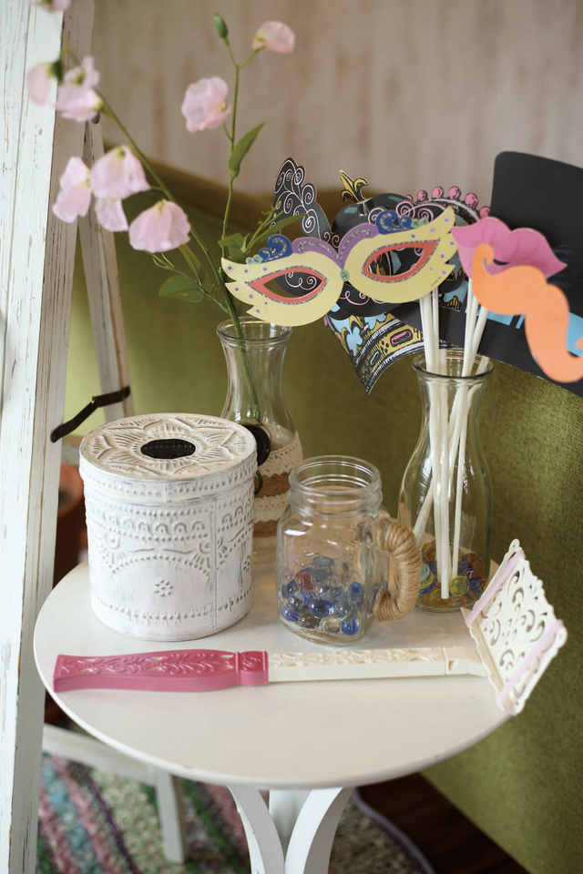 自由に使えるフォトドロップや小物など、撮影アイテムやスポットを豊富に用意｜fusion cafe