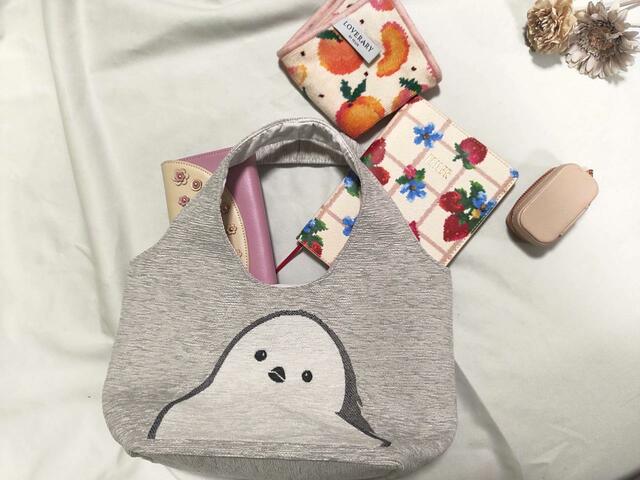 かわいいシマエナガのイラスト入り